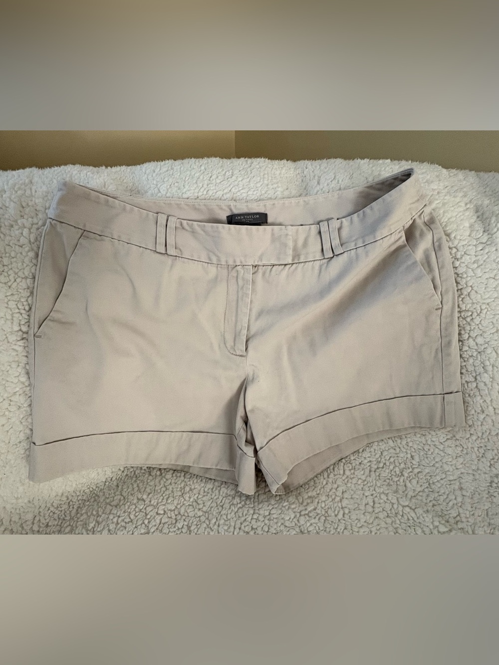 Ann Taylor Beige Tailored Cuffed Shorts 12P